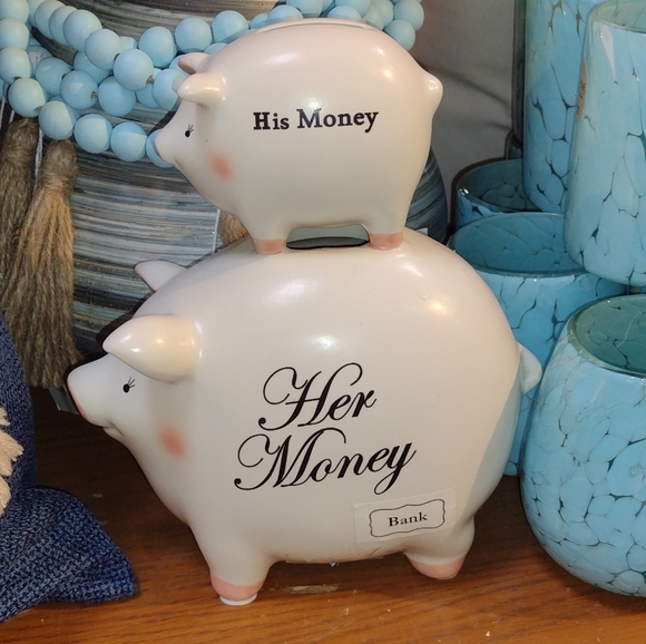 Meet your Posher, Mary Mother of Chickens - Picture 2 of 8